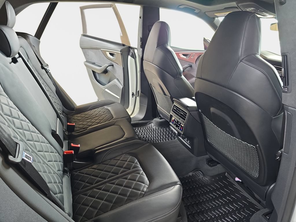 Used 2023 Audi SQ8 Prestige AWD/4WD image 13