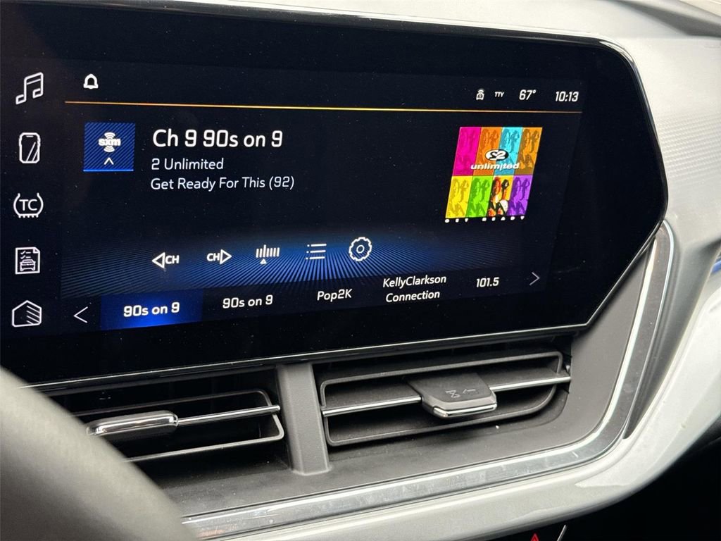 Used 2025 Chevrolet Trax LT FWD image 12