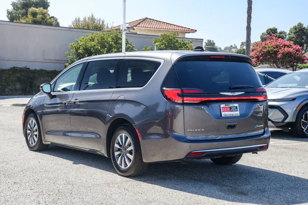 Used 2023 Chrysler Pacifica Touring-L FWD image 7