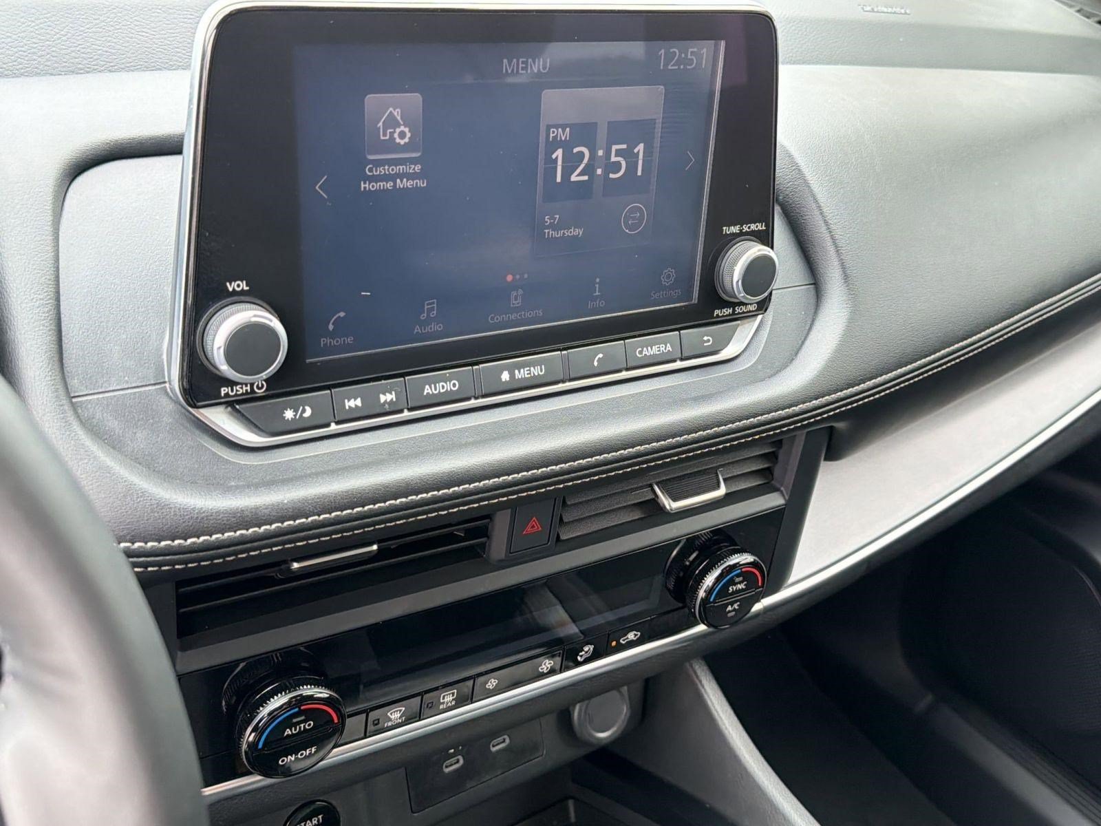 Used 2025 Nissan Rogue SV FWD image 23