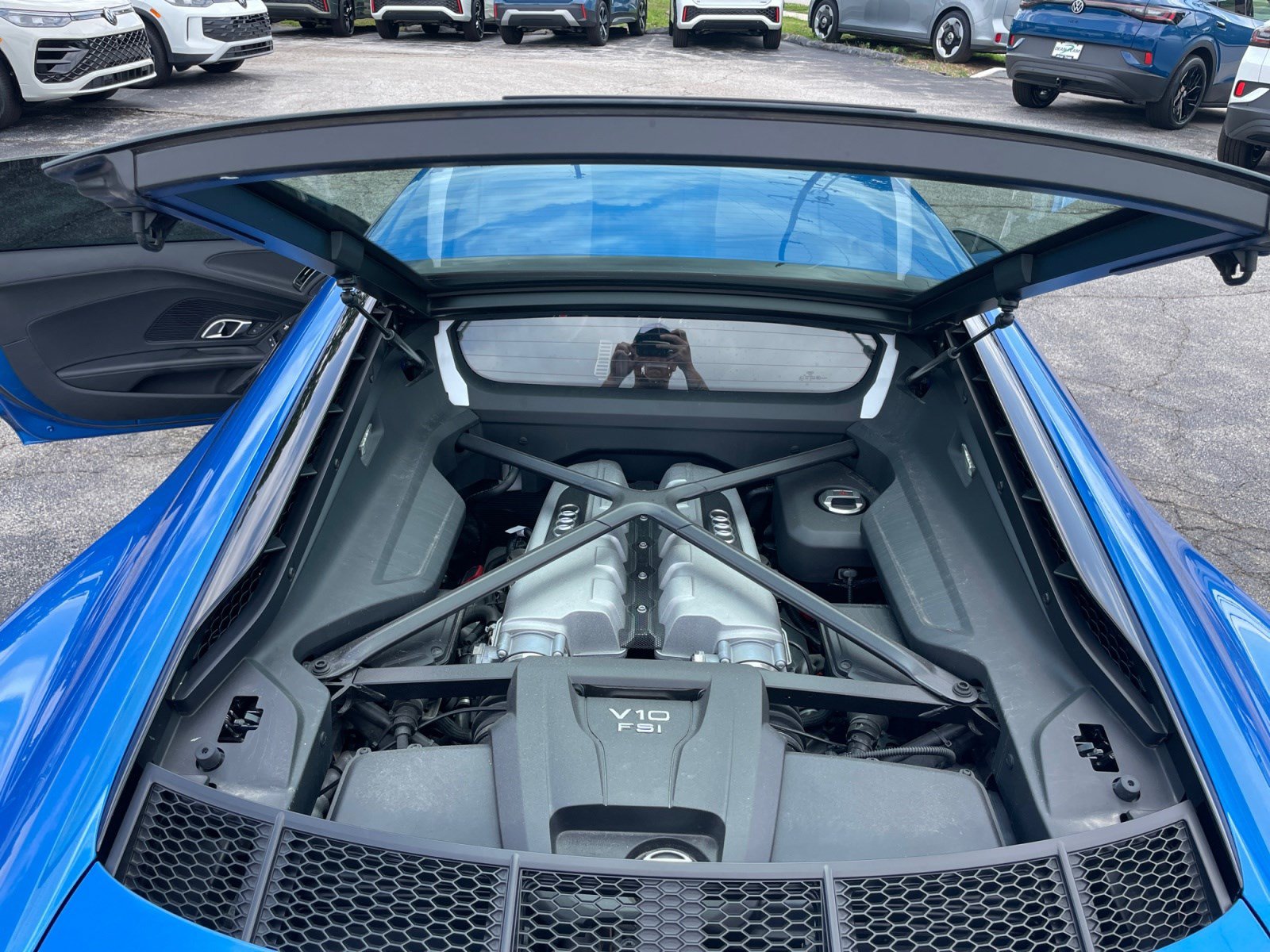 Used 2023 Audi R8 V10 performance RWD image 10