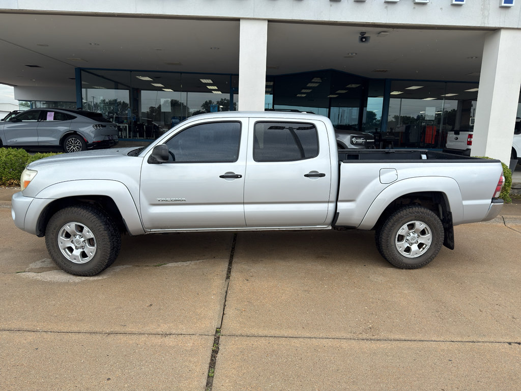 Used 2010 Toyota Tacoma PreRunner RWD image 10