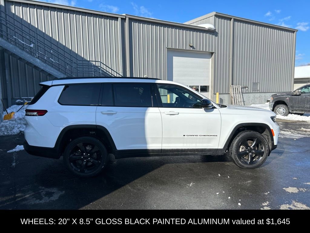 Used 2023 Jeep Grand Cherokee L Laredo image 2