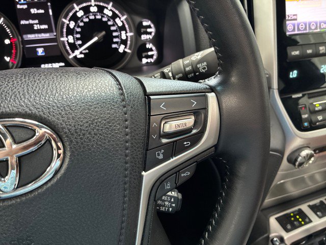 Used 2020 Toyota Land Cruiser AWD/4WD image 27