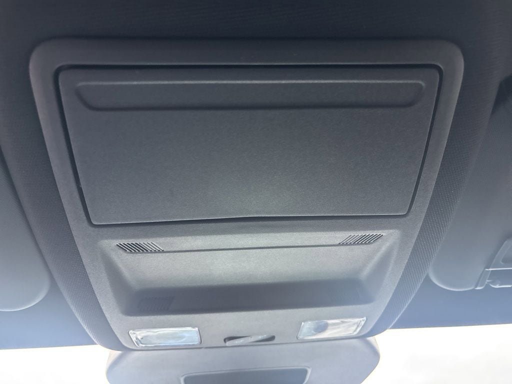 New 2026 Ford Escape ST-Line w/ Tech Pack #1 FWD image 36