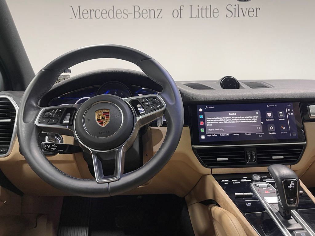 Used 2023 Porsche Cayenne AWD/4WD image 29