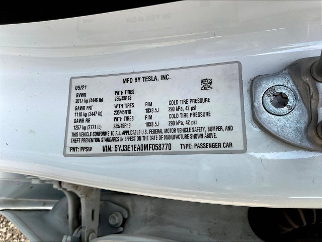Used 2021 Tesla Model 3 Standard Range Plus RWD image 19