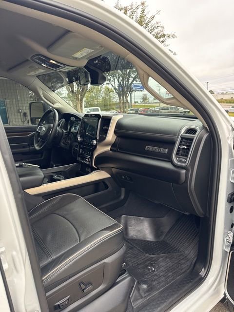 Used 2024 RAM 3500 Laramie AWD/4WD image 14