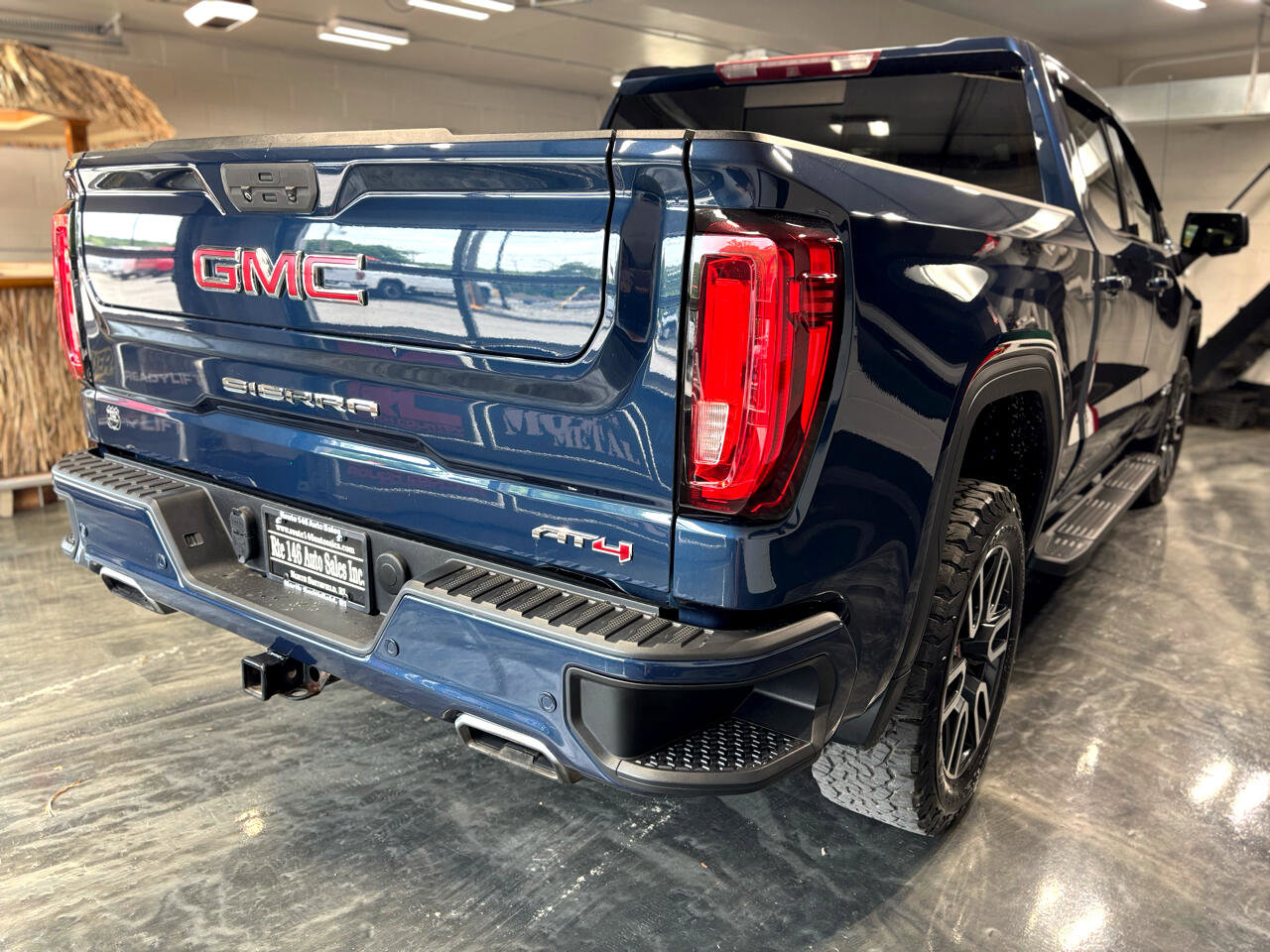 Used 2019 GMC Sierra 1500 AT4 w/ AT4 Premium Package image 12