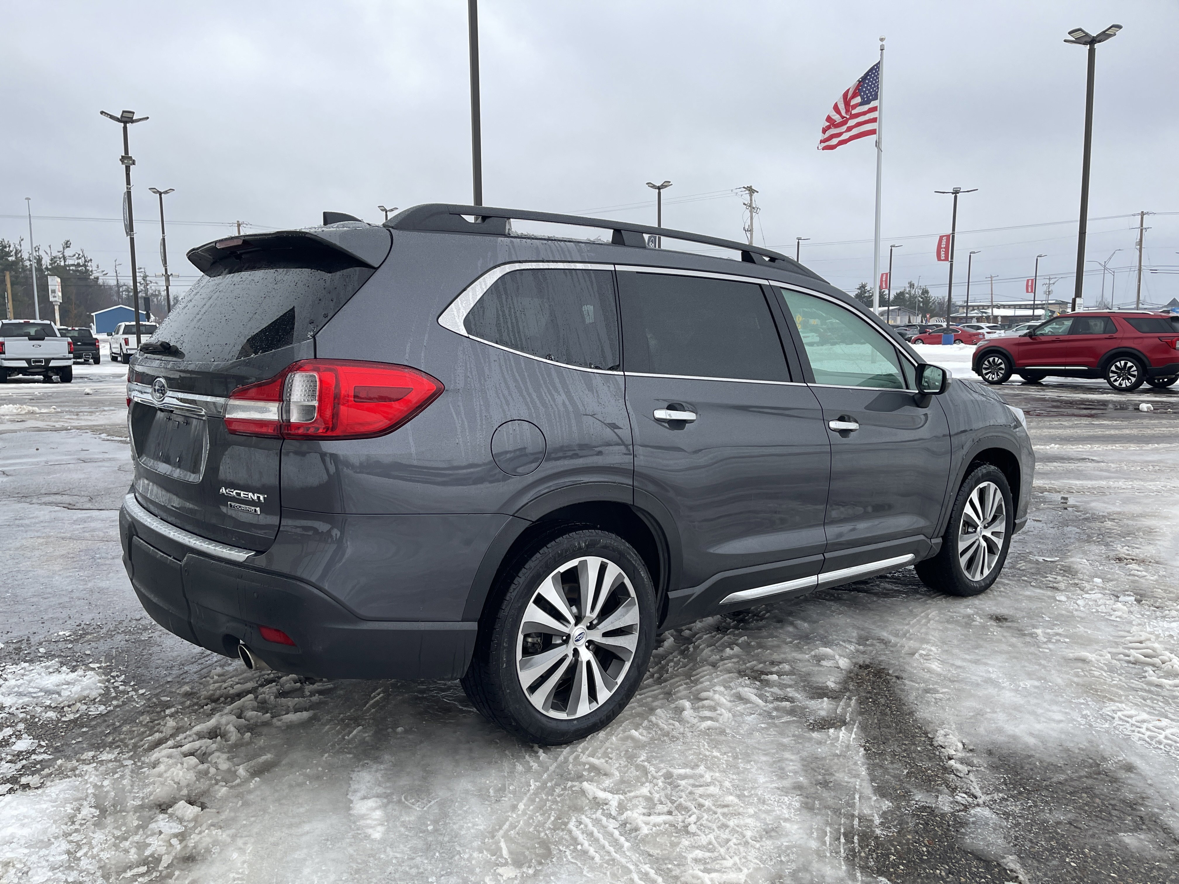 Used 2020 Subaru Ascent Touring image 3