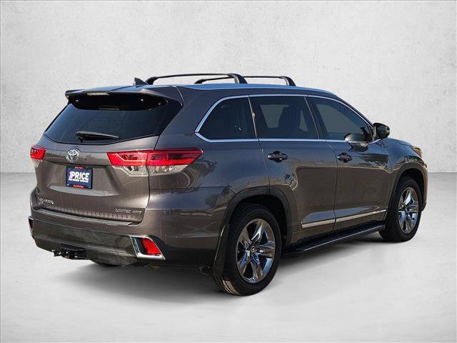 Used 2017 Toyota Highlander Limited Platinum AWD/4WD image 5