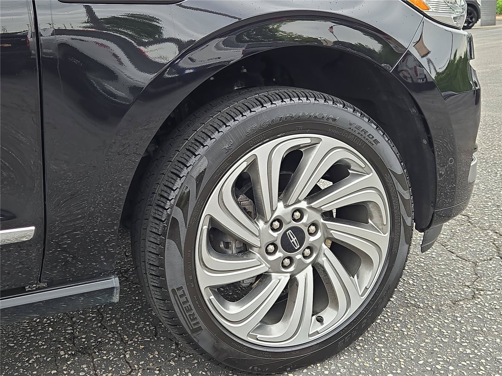 Used 2024 Lincoln Navigator Premiere AWD/4WD image 12