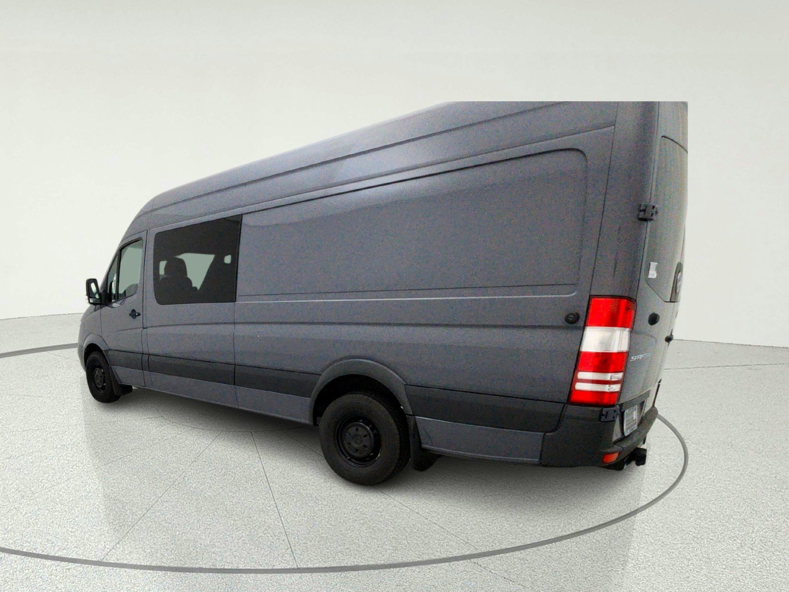 Used 2017 Mercedes-Benz Sprinter 2500 image 11