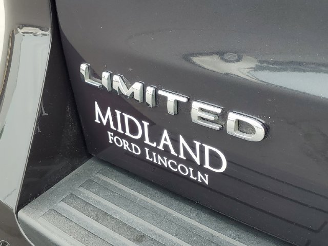 Used 2024 Ford Expedition Limited AWD/4WD image 6