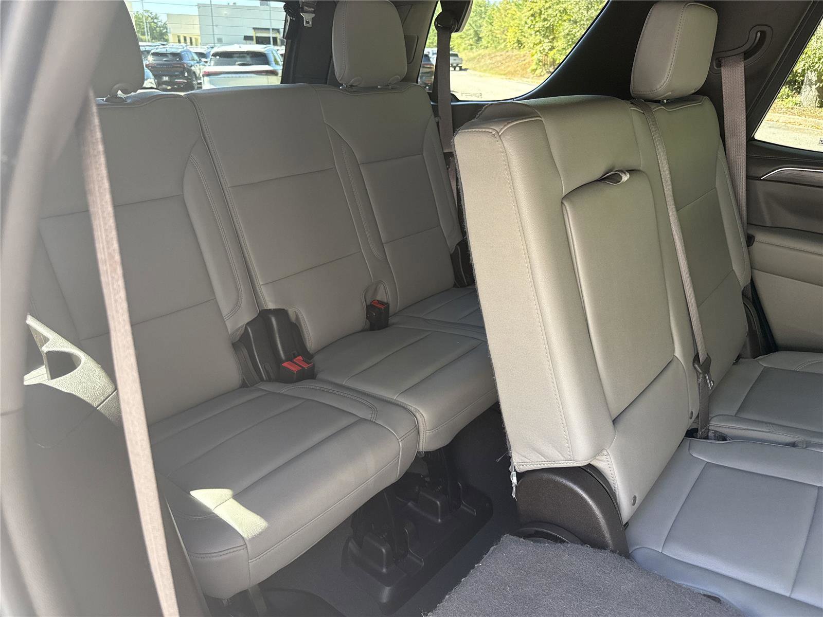 Used 2024 Chevrolet Tahoe LT image 27