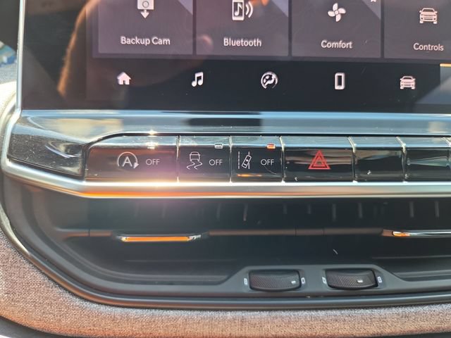 Used 2024 Jeep Compass Latitude AWD/4WD image 22