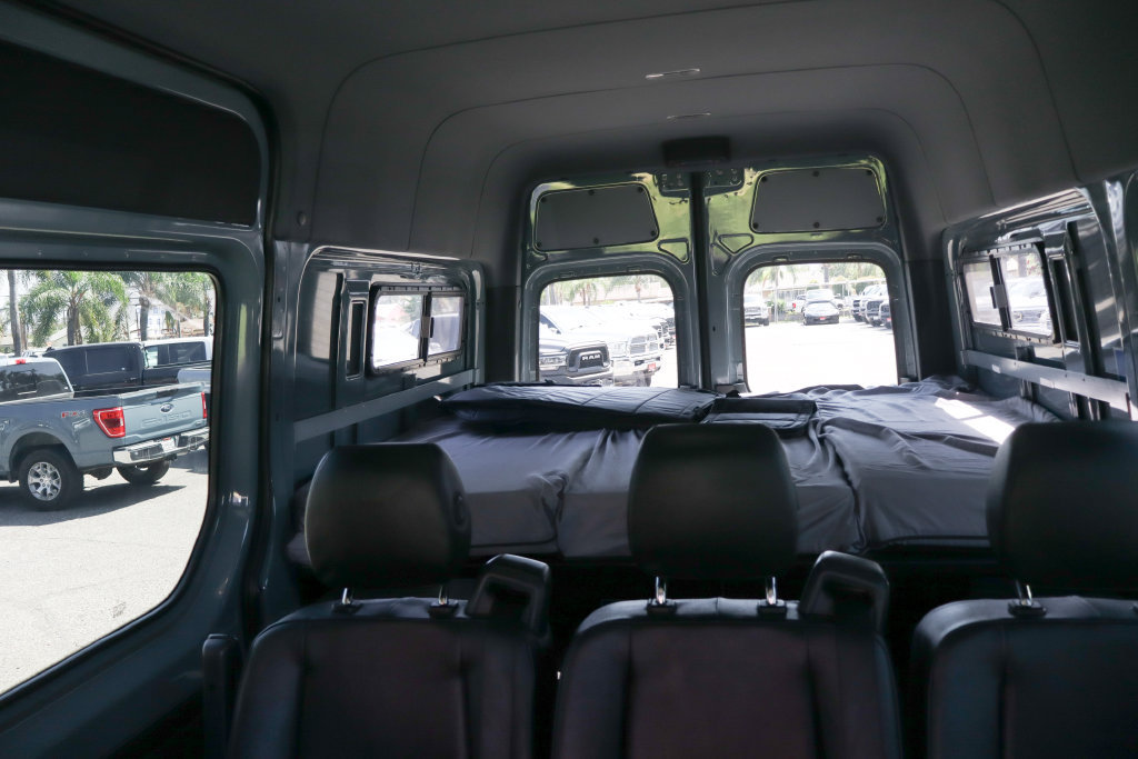 Used 2023 Mercedes-Benz Sprinter 2500 image 29