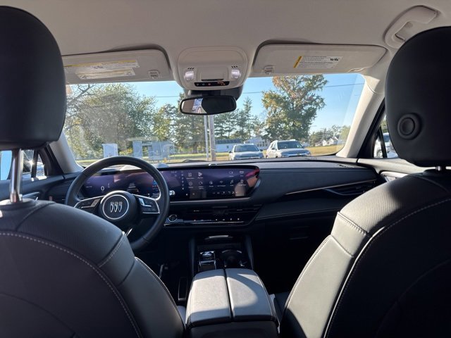 Used 2025 Buick Envision Sport Touring image 27