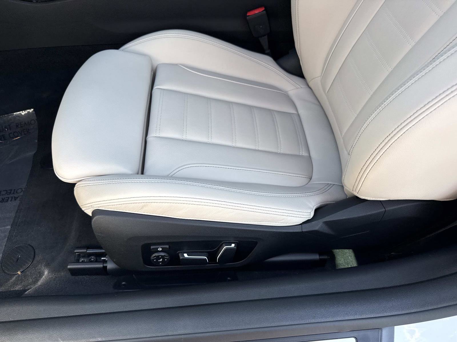 Used 2025 BMW 430i Coupe w/ Premium Package RWD image 13