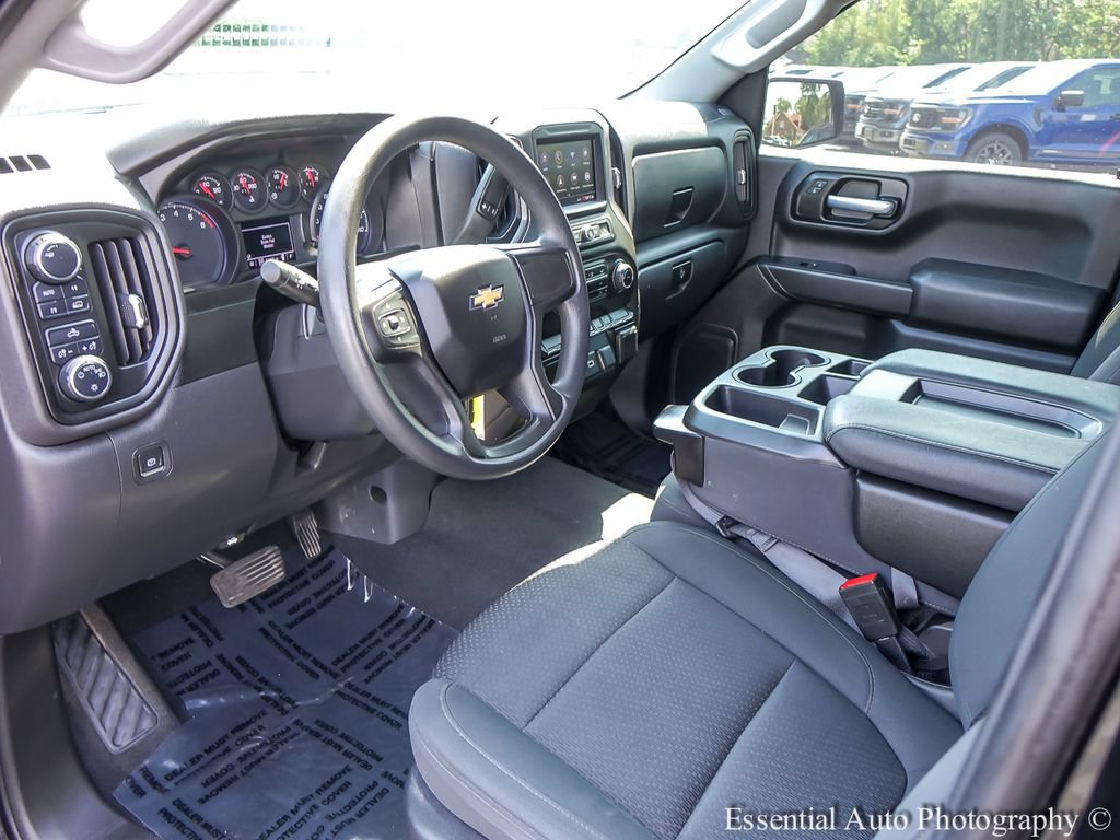 Used 2021 Chevrolet Silverado 1500 Custom AWD/4WD image 9