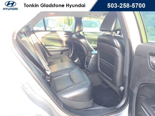 Used 2015 Chrysler 300 Limited w/ Driver Convenience Group image 22