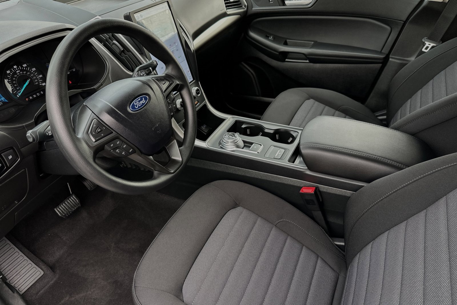 New 2024 Ford Edge SE w/ Black Appearance Package image 8