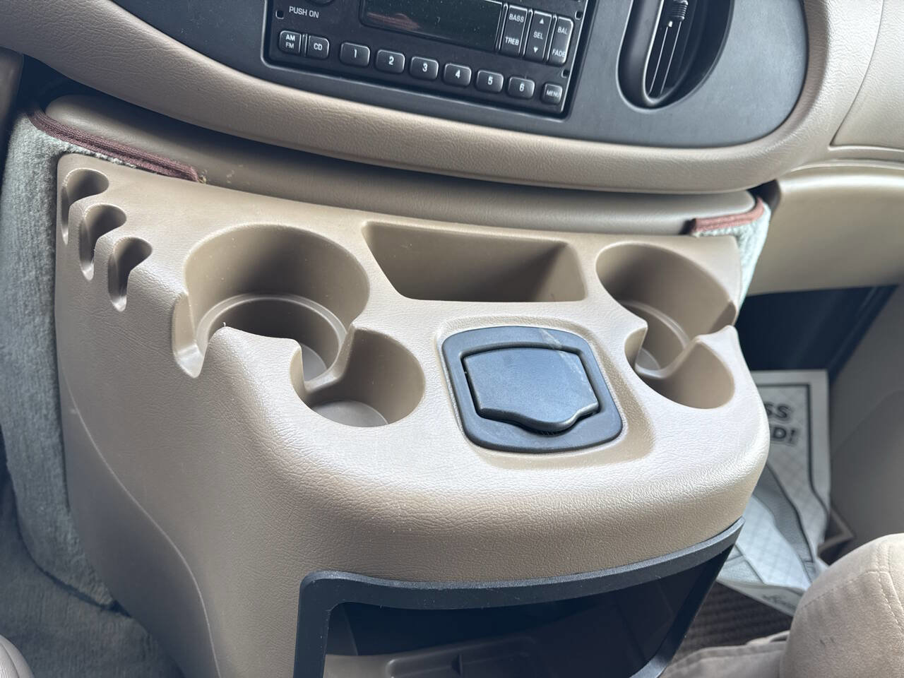 Used 2003 Ford E-150 and Econoline 150 image 31