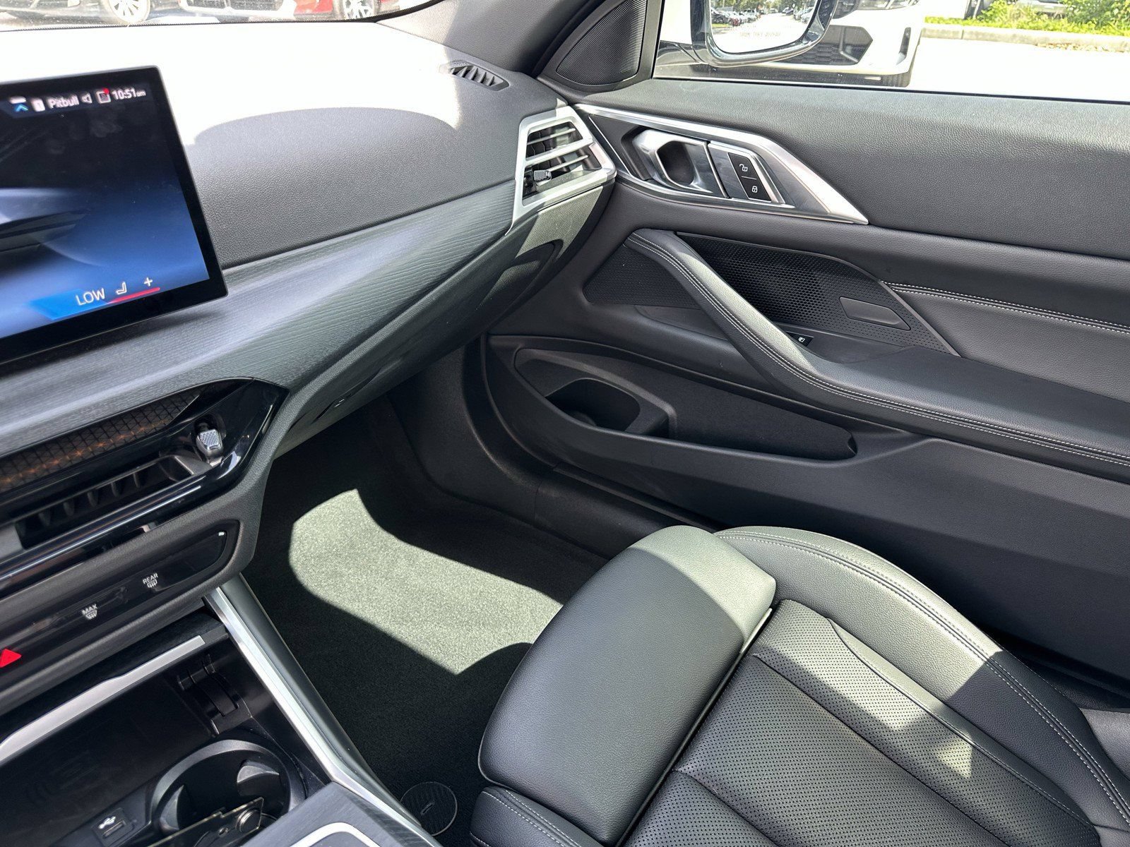 Certified 2025 BMW 430i Convertible w/ Premium Package RWD image 19