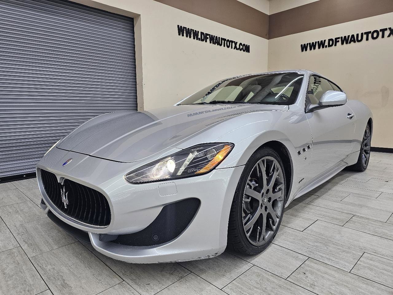 Used 2014 Maserati GranTurismo MC RWD image 2