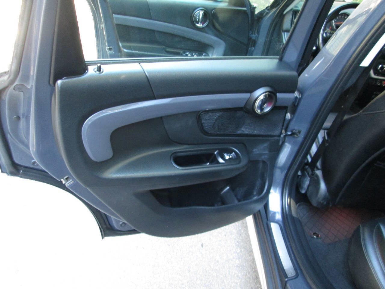 Used 2018 MINI Cooper Countryman S image 19
