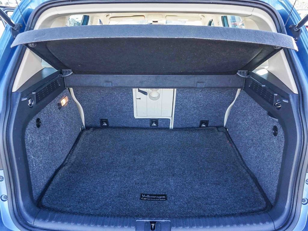 Used 2017 Volkswagen Tiguan S image 24