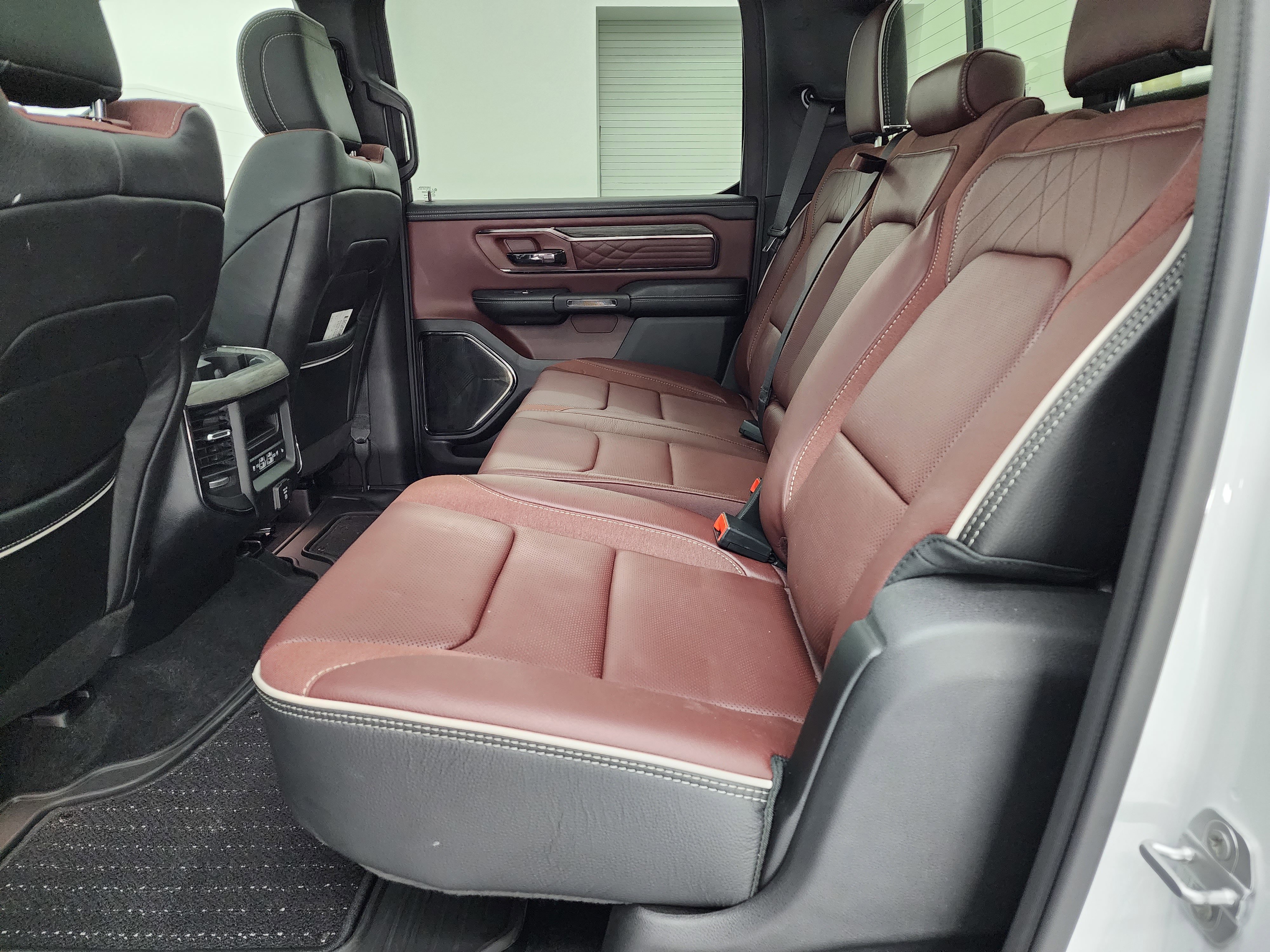Used 2025 RAM 1500 Limited AWD/4WD image 43