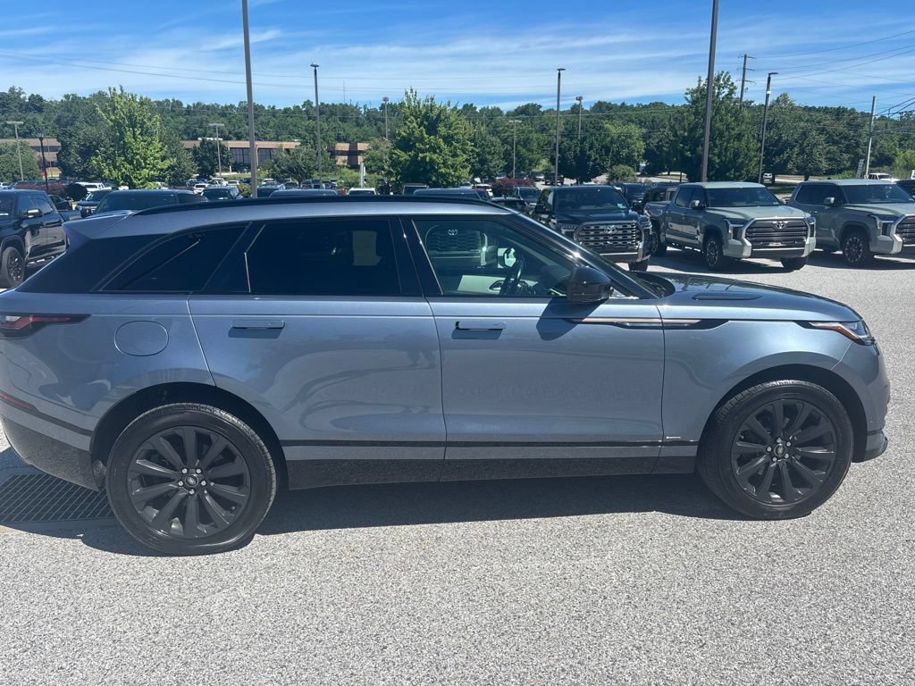 Used 2018 Land Rover Range Rover Velar R-Dynamic SE AWD/4WD image 2