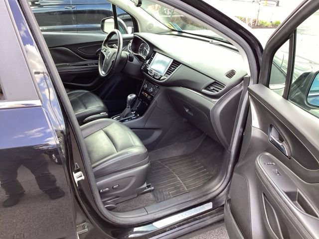 Used 2017 Buick Encore Essence FWD image 11