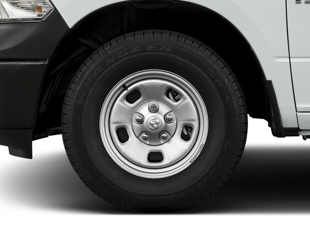 Used 2017 RAM 1500 Express w/ Express Value Package AWD/4WD image 11