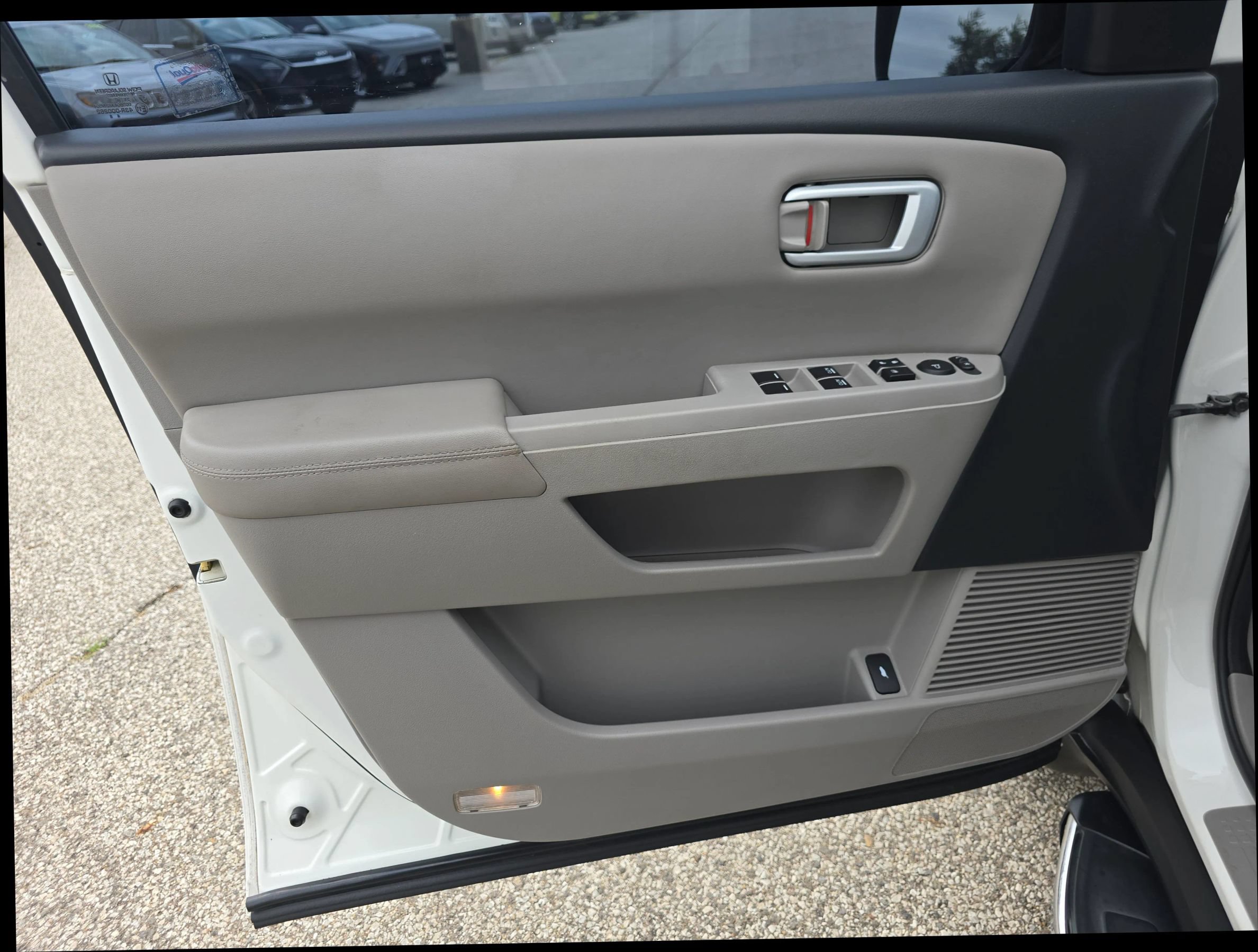 Used 2015 Honda Pilot EX-L image 9