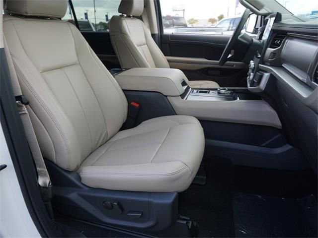 New 2024 Ford Expedition Max XLT image 11
