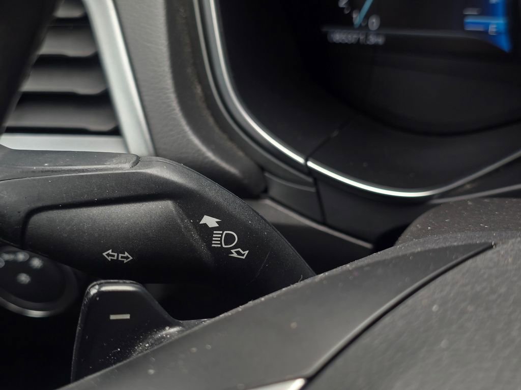 Used 2015 Ford Fusion SE w/ Equipment Group 202A FWD image 32