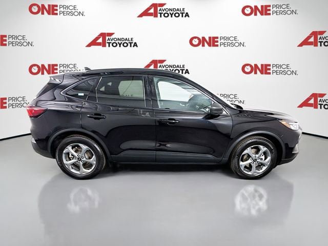 Used 2025 Ford Escape ST-Line FWD image 8