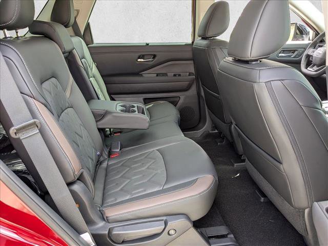 New 2026 Nissan Pathfinder Platinum w/ Cargo Package image 15