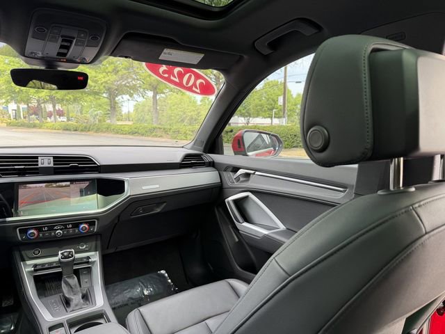Used 2023 Audi Q3 2.0T Premium Plus w/ Premium Plus Package AWD/4WD image 45
