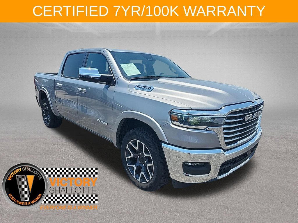 Used 2025 RAM 1500 Laramie AWD/4WD image 1