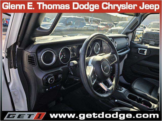 Used 2023 Jeep Wrangler Sahara w/ Cold Weather Group image 14