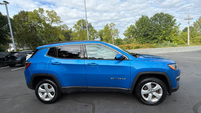 Used 2019 Jeep Compass Latitude w/ Cold Weather Group AWD/4WD image 4