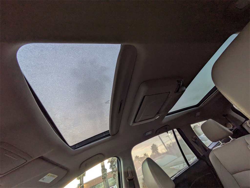 Used 2019 Honda Pilot Elite image 22