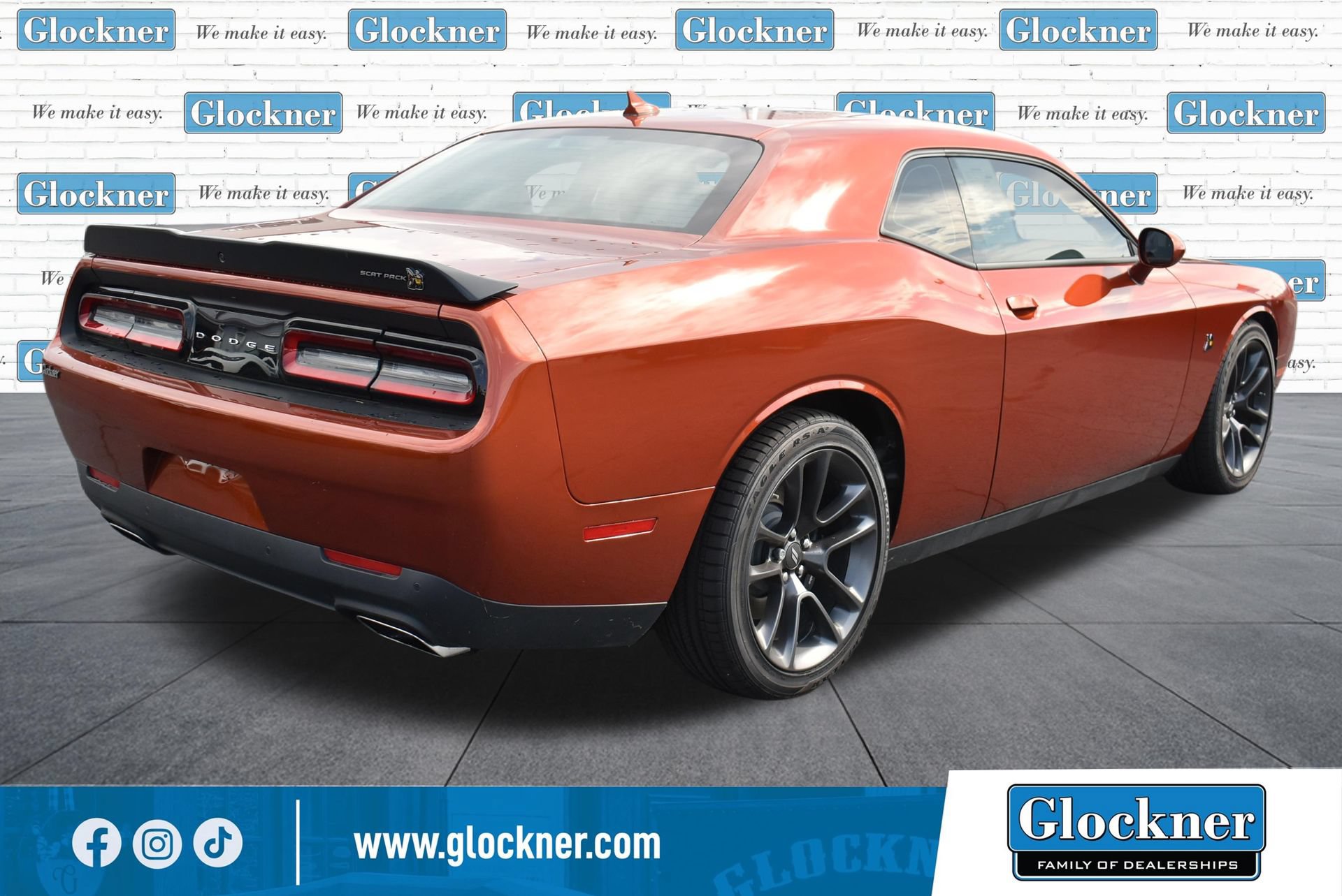 Used 2023 Dodge Challenger R/T Scat Pack w/ Plus Package RWD image 6