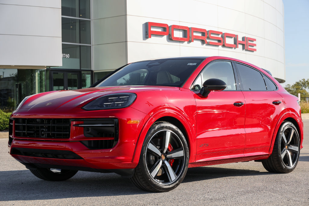 New 2026 Porsche Cayenne GTS AWD/4WD image 6