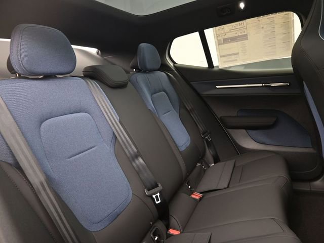 New 2026 Volvo EX30 Plus w/ Climate Package RWD image 28