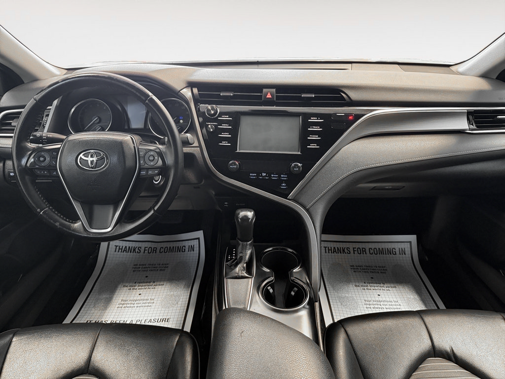 Used 2018 Toyota Camry SE w/ Moonroof Package FWD image 17