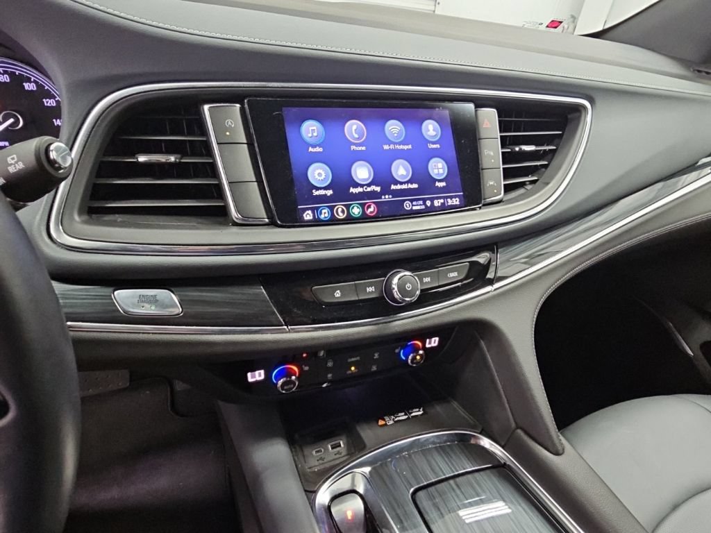 Used 2024 Buick Enclave Essence FWD image 13